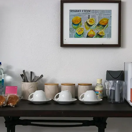 Katzensprung Πανσιόν 3*